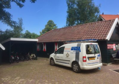 Buitenschilderwerk bij de Kinderboerderij in Heemskerk