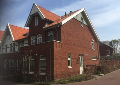 Buitenschilderwerk aan woonhuis in Bakkum